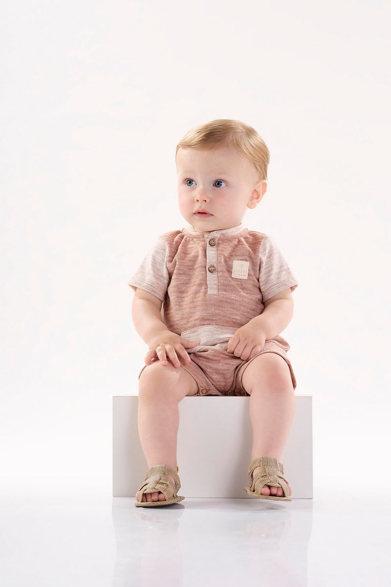 Macaquinho-para-Bebe-Menino-em-Malha-Mesclada--Marrom--Up-Baby