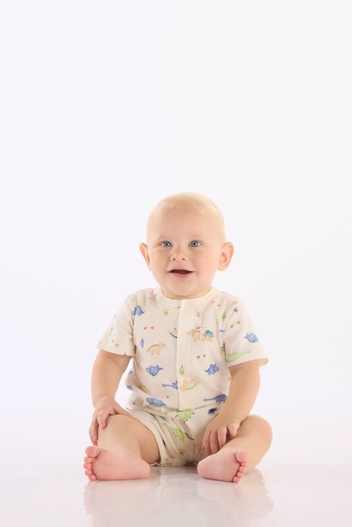 Macaquinho Bebê Menino em Suedine Comfy com Abertura Frontal (Bege) Up Baby