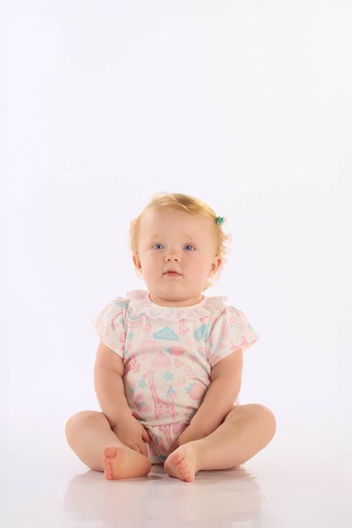 Macaquinho para Bebê Menina em Suedine Comfy Estampado (Branco) Up Baby