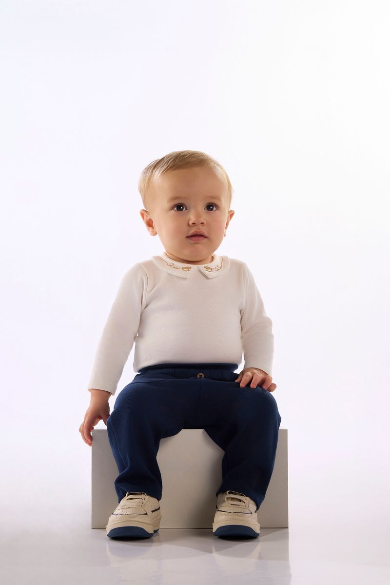 Body-suedine-bebê-menino-com-gola-dupla-bordada-Off-White